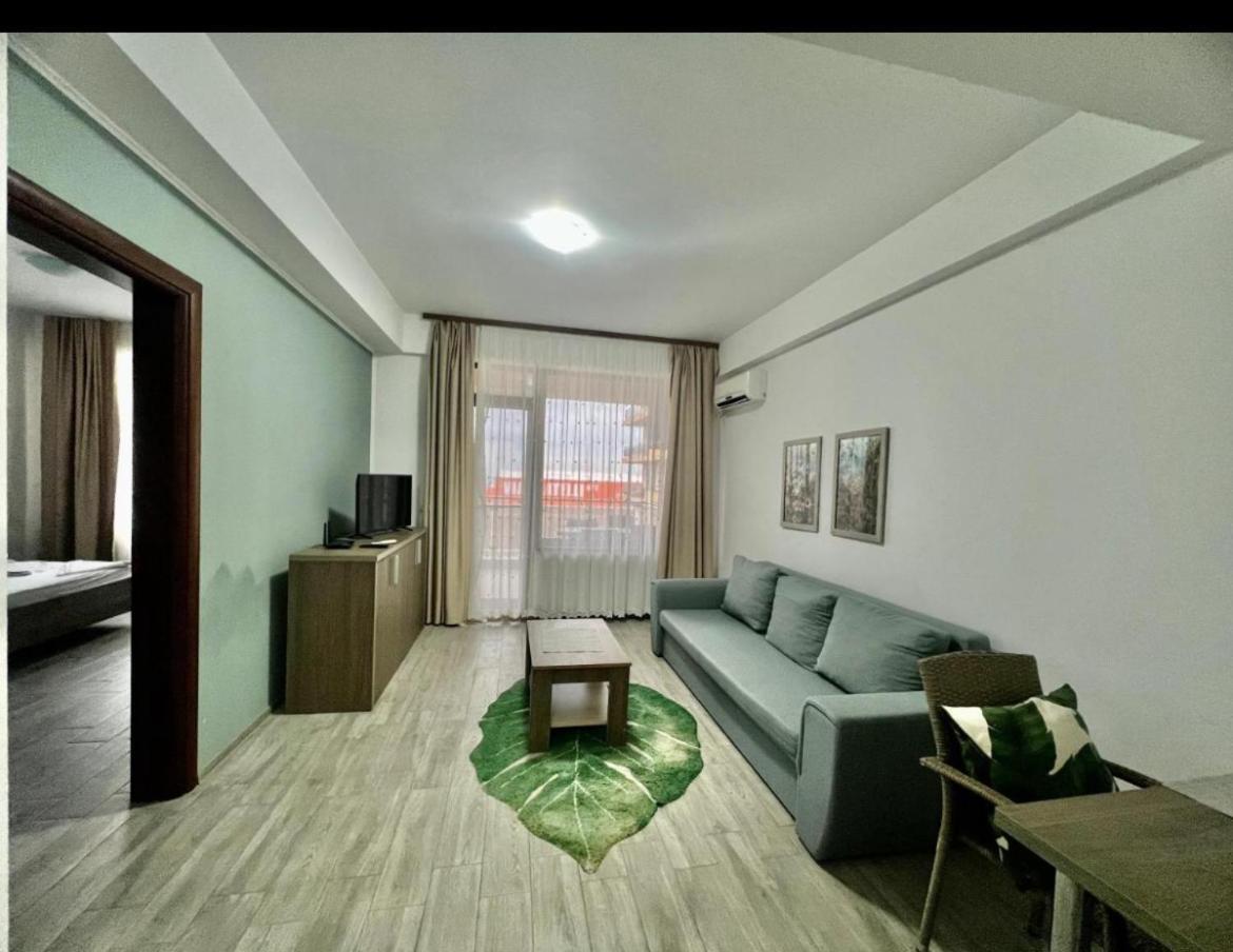 Apartamento Summerland Apartmants Mamaia Nord Exterior foto