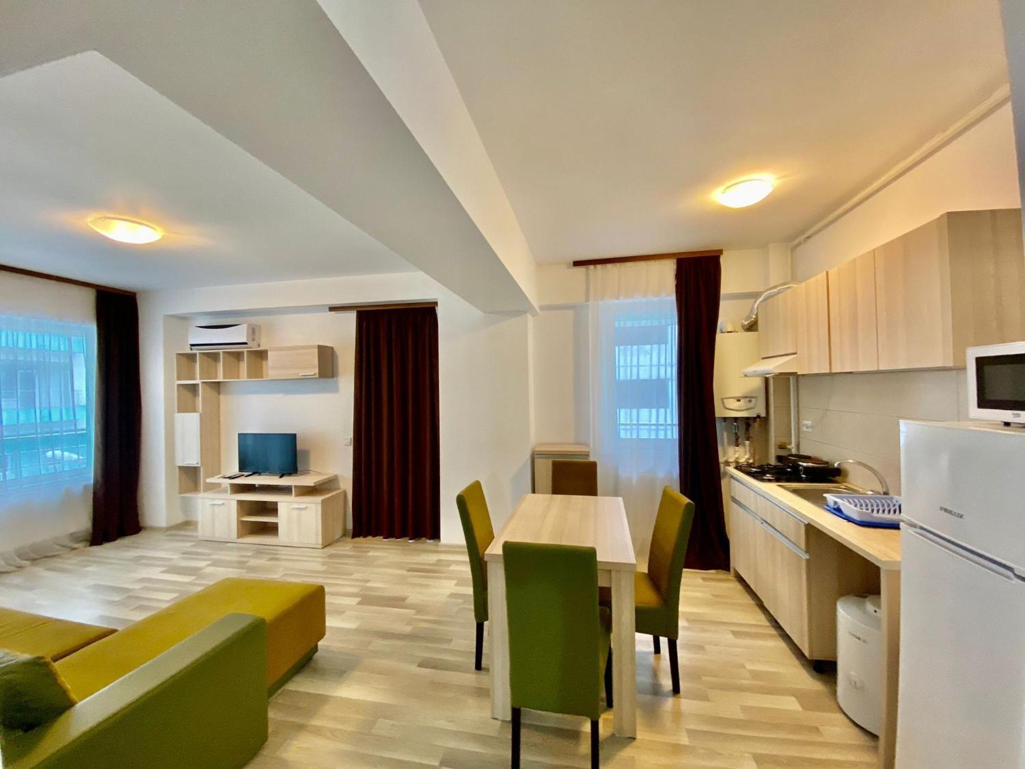 Apartamento Summerland Apartmants Mamaia Nord Exterior foto