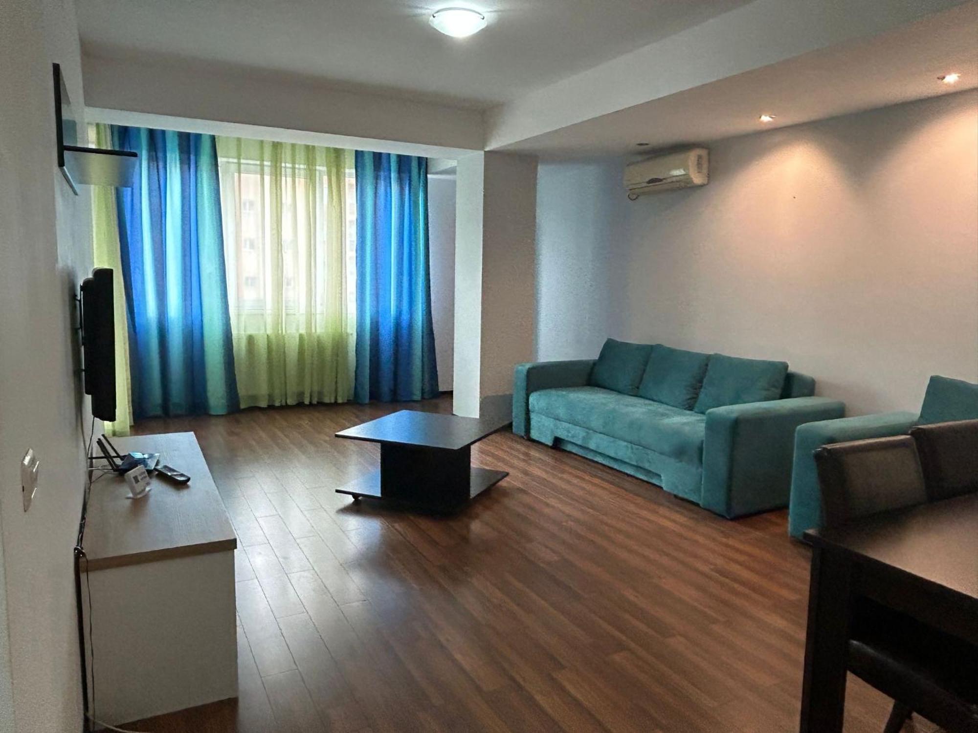 Apartamento Summerland Apartmants Mamaia Nord Exterior foto