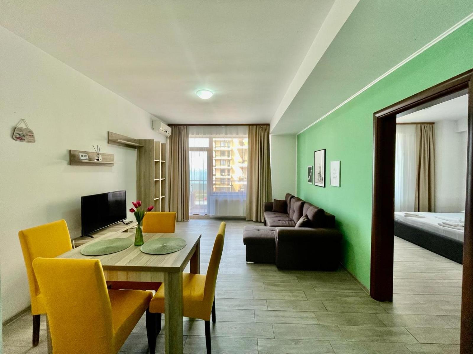 Apartamento Summerland Apartmants Mamaia Nord Exterior foto
