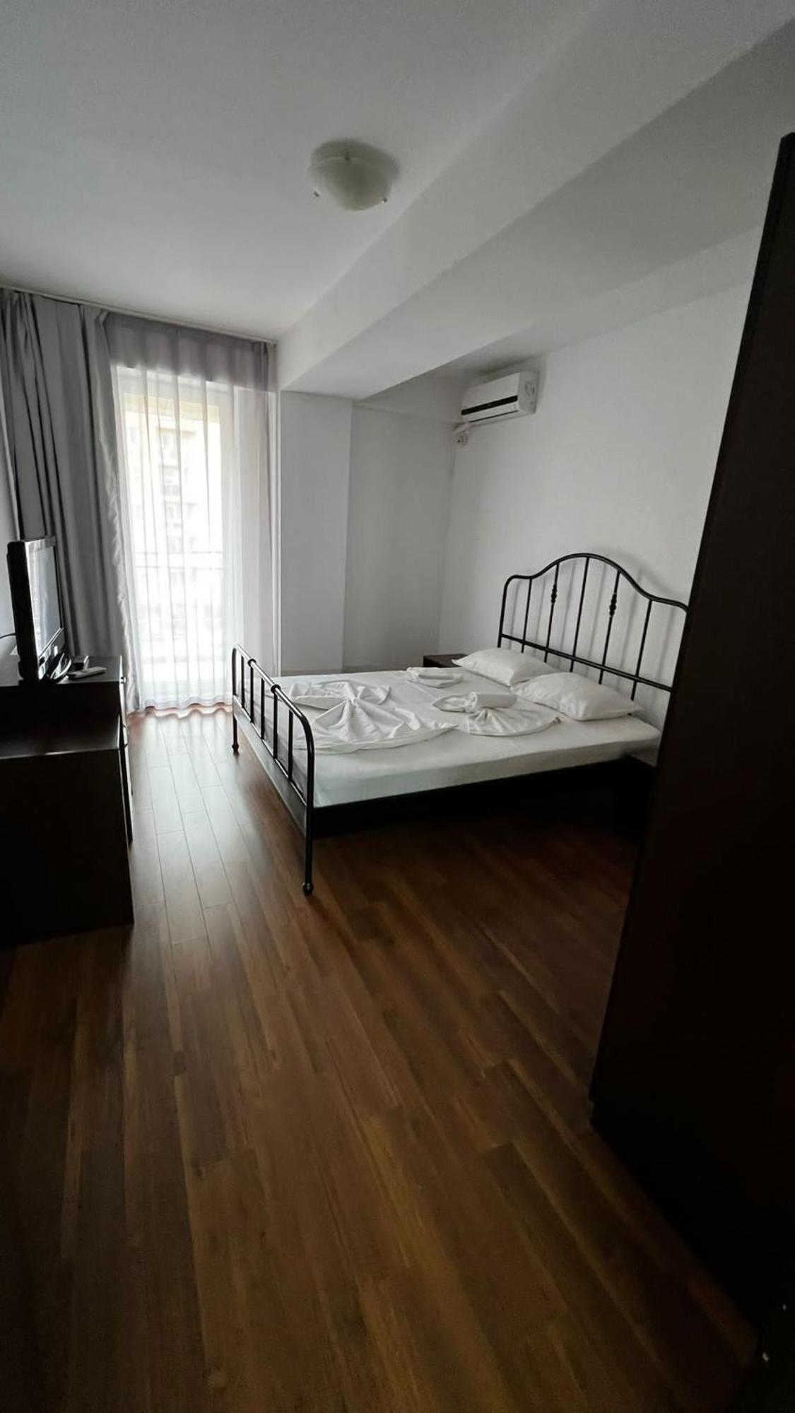 Apartamento Summerland Apartmants Mamaia Nord Exterior foto